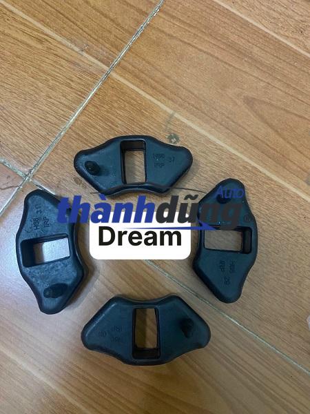 CAO SU GIẢM GIẬT HONDA DREAM