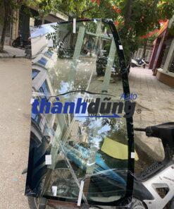 KÍNH CHẮN GIÓ TRƯỚC XE TOYOTA PRADO