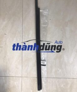NẸP CHÂN KÍNH MITSUBISHI TRITON 2020
