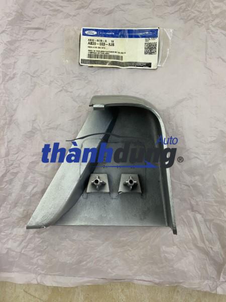 ỐP ĐẦU BẬC LÊN XUỐNG FORD EVEREST