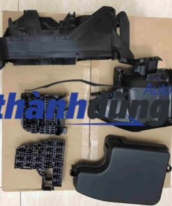 NẮP HỘP CẦU CHÌ XE MAZDA 6