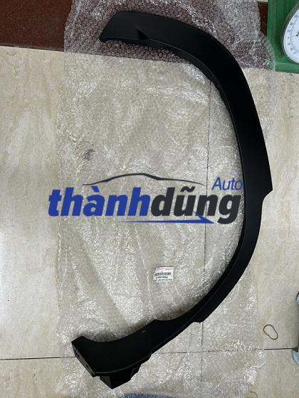 ỐP NHỰA TAI TOYOTA CROSS