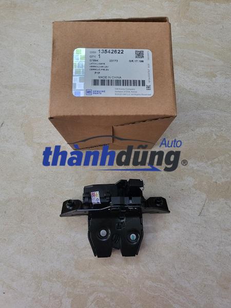 Ổ NGẬM CỐP HẬU CHEVROLET TRAILBLAZER 2015