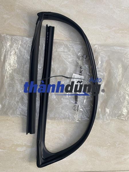 GIOĂNG LÊN KÍNH MAZDA 3 2014