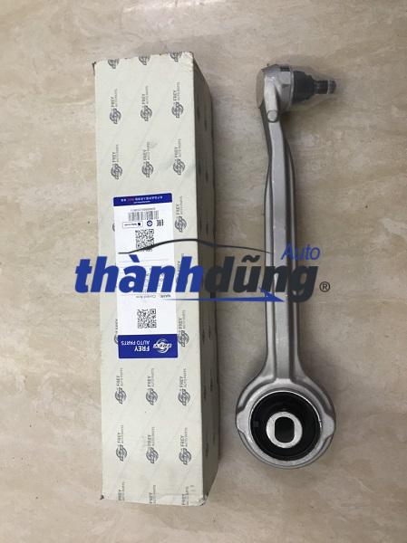 CÀNG I TRÊN XE MERCEDES C300