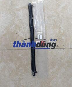 NẸP CHÂN KÍNH TRƯỚC TRÁI HONDA CIVIC | 72450SNAA01