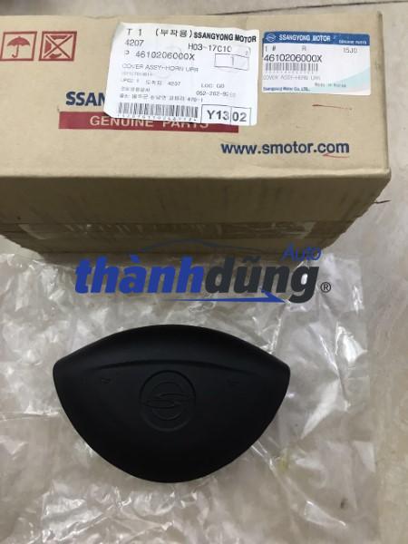 NẮP ĐẬY TÚI KHÍ VÔ LĂNG SSANGYONG MUSSO | 4610206000