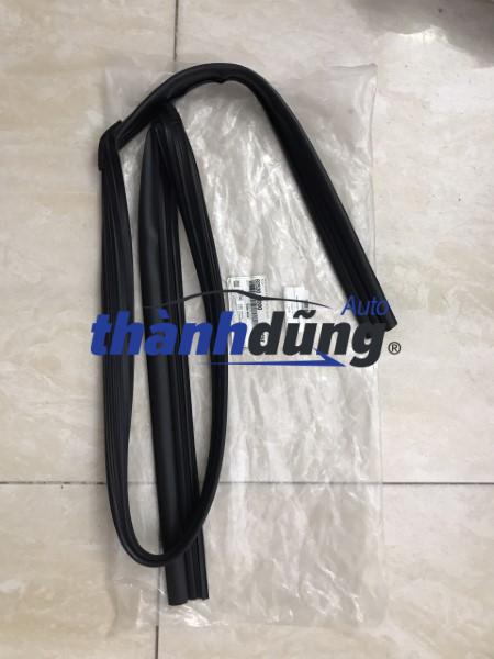 GIOĂNG LÊN KÍNH TRƯỚC HYUNDAI ELANTRA 2018 | 82530-F2000