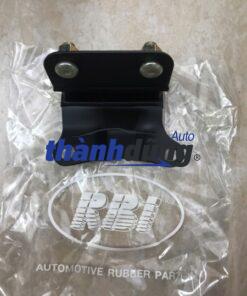 CHÂN MÁY HỘP SỐ MAZDA 626 1997-2003 | GA2E39100A