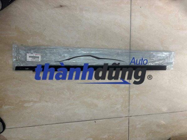 NẸP CHÂN KÍNH TRƯỚC TOYOTA INNOVA 2008 | 757100K012
