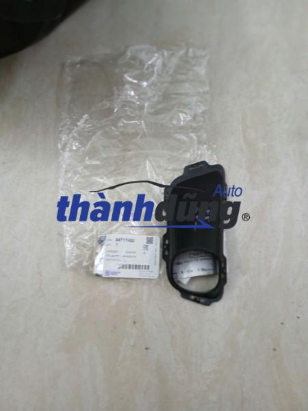 ỐP ĐÈN GẦM CHEVROLET TRAILBLAZER 2013-2017 | 94717480