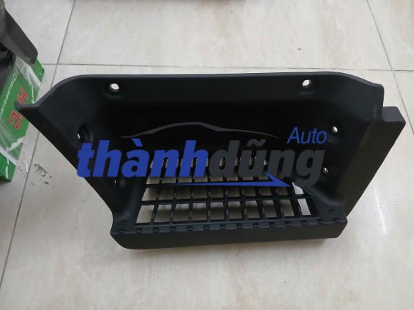 ỐP BỆ BƯỚC LÊN XUỐNG HYUNDAI MIGHTY EX8 GT | 877205P000CA